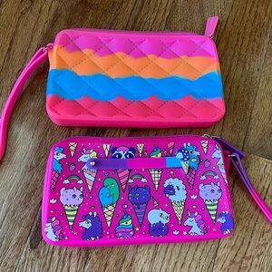 Set of 2 American Jewel Yummy Gummy wristlet